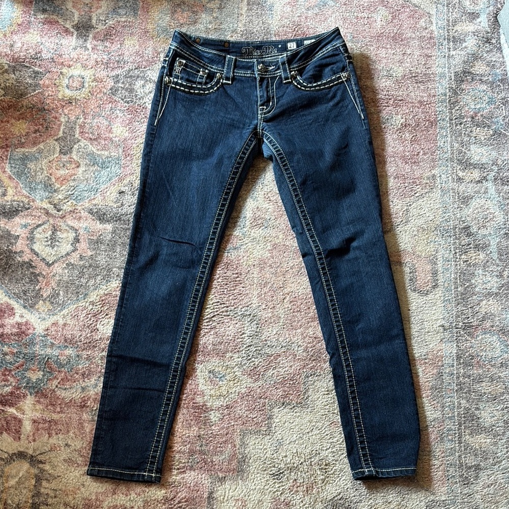 Miss Me Size 27